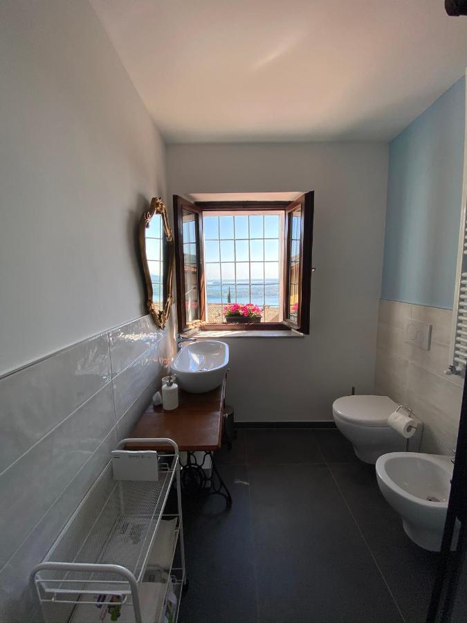 La Casa Di Andrea Daire Gardone Riviera Dış mekan fotoğraf