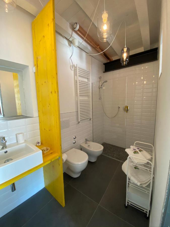 La Casa Di Andrea Daire Gardone Riviera Dış mekan fotoğraf