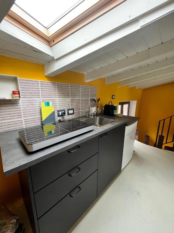 La Casa Di Andrea Daire Gardone Riviera Dış mekan fotoğraf