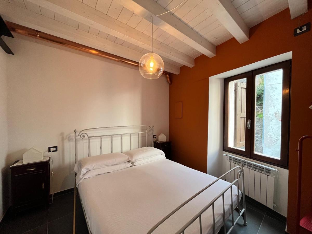 La Casa Di Andrea Daire Gardone Riviera Dış mekan fotoğraf