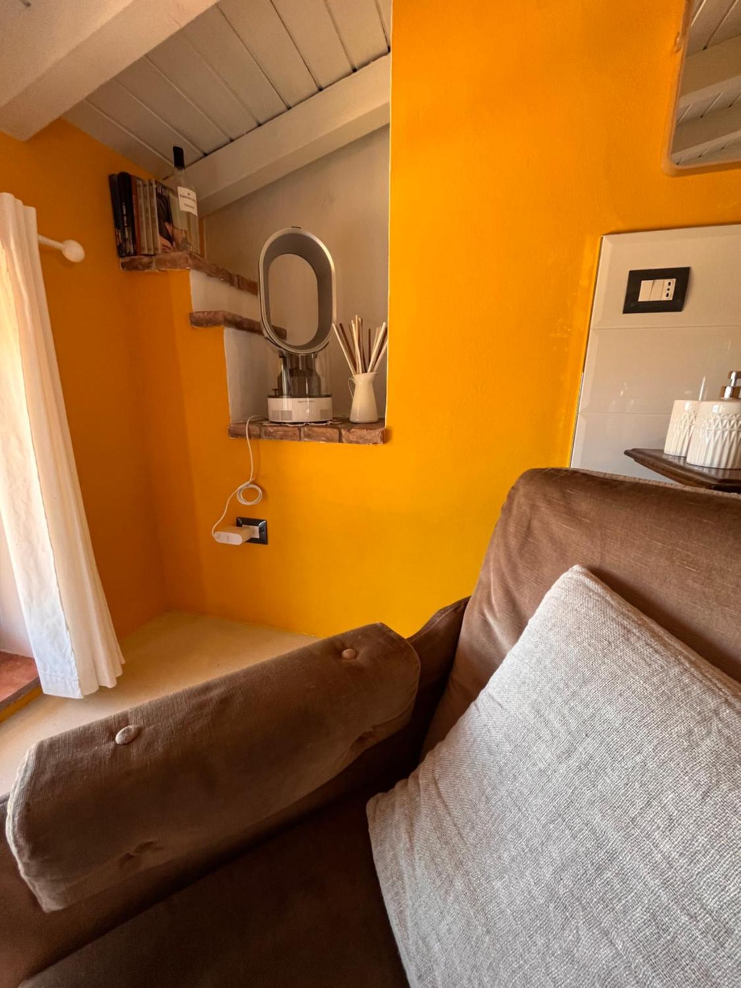 La Casa Di Andrea Daire Gardone Riviera Dış mekan fotoğraf